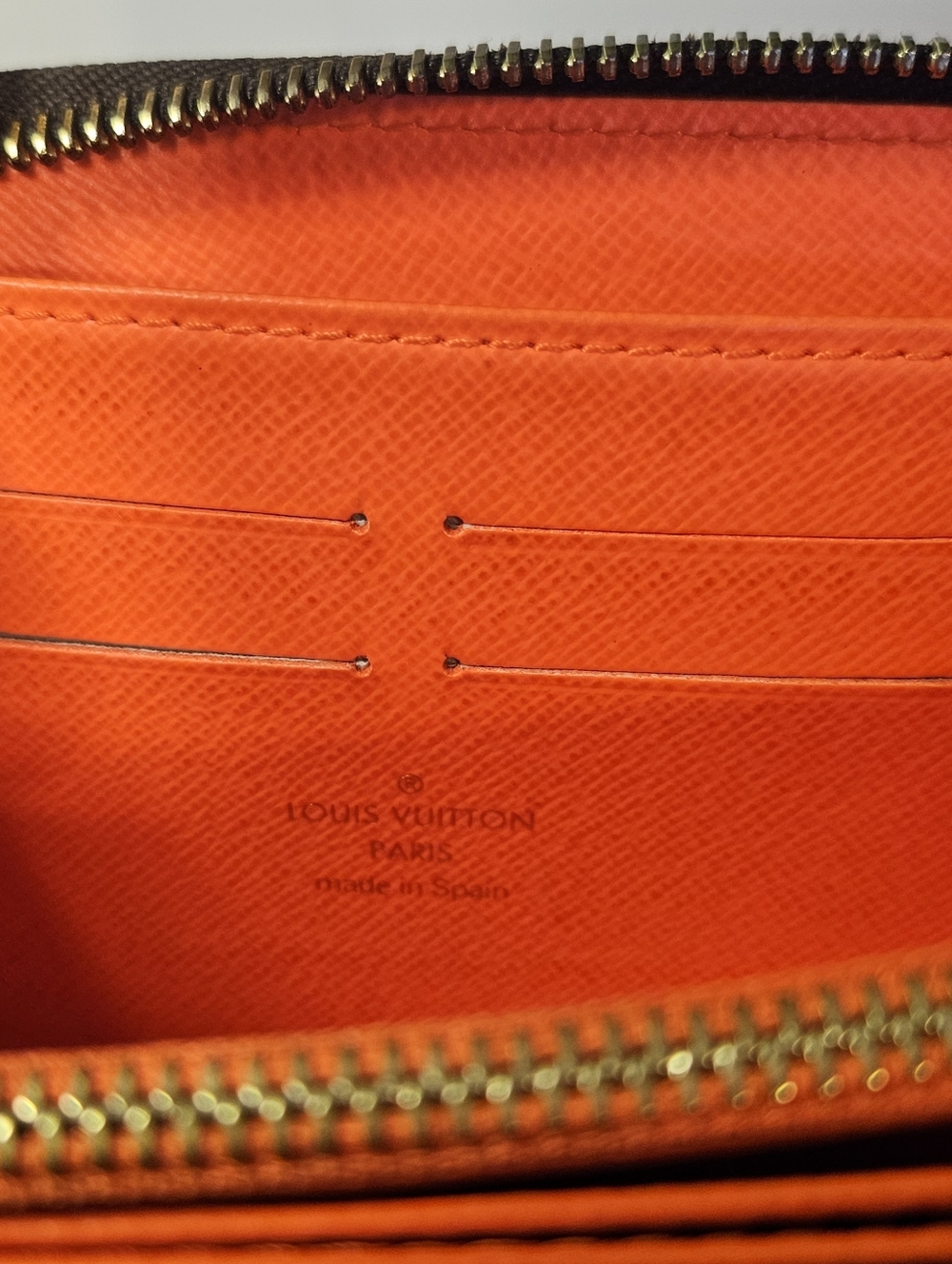 🚨SALE🚨 Louis Vuitton Limited Edition Grafitti Monogram Zippy Wallet ✨️ - Picture 6 of 13